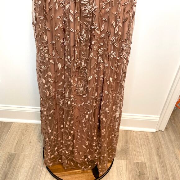 Baltic Born Marseille Vine Embossed Maxi Dress In Nude Rose Size XS - Picture 7 of 16